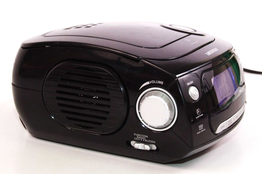 CD player MEDION + Radio (FM , AM) + Ceas, Made in Germany, NOU