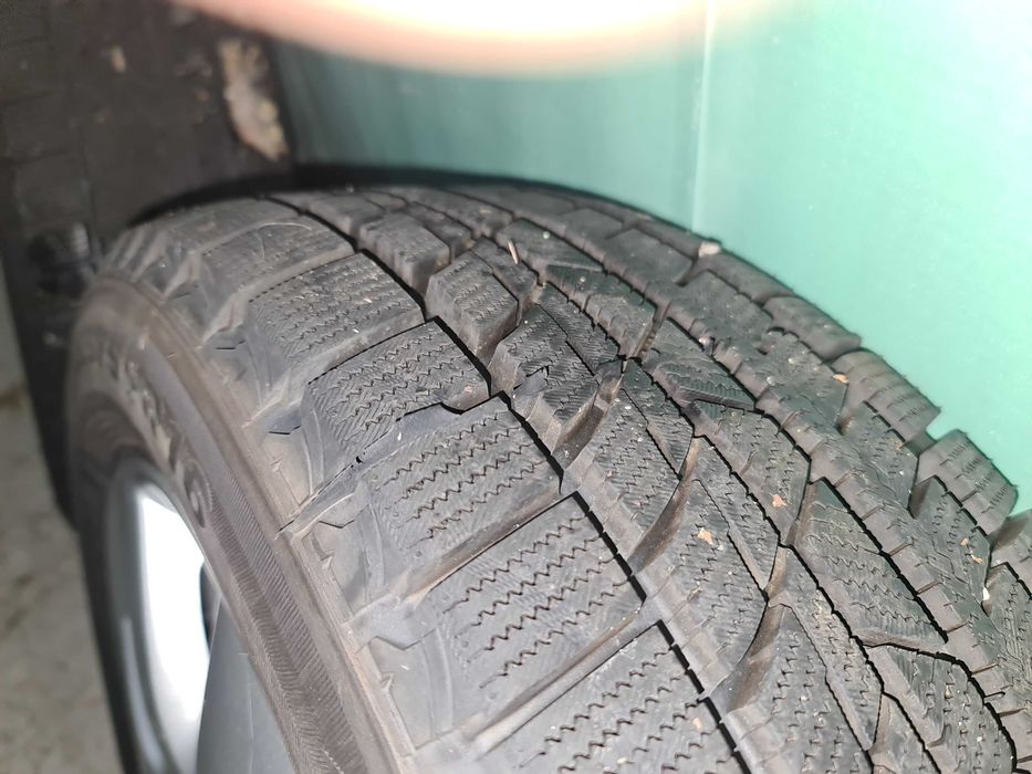 Джанти и гуми за VW Golf 16