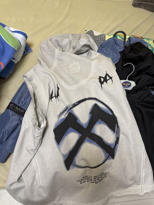 Продавам РЯДКИ дрехи LUDA