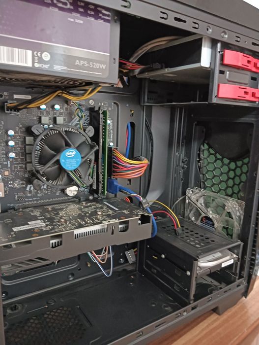 Vând PC de gaming