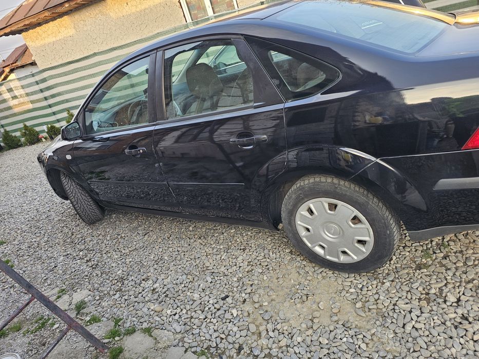 Ford focus 1.6 benzina 2007  5000lei