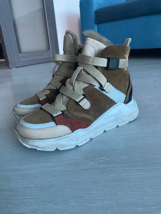 Ботинки - кроссовки 40 размер