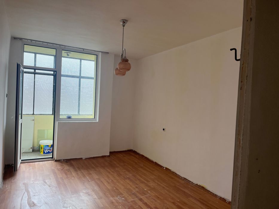 Продава се Четиристаен апартамент в Благоевград, Идеален център - 122 кв.м за 1394 €/кв.м - Снимка #3