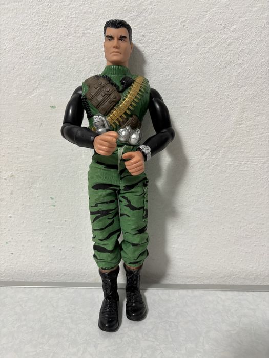 Figurină action man