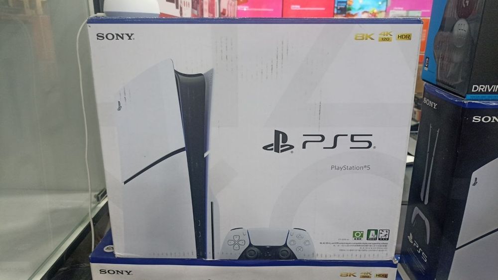 Б.у ps5 slim c дисководом, с записанными играми.