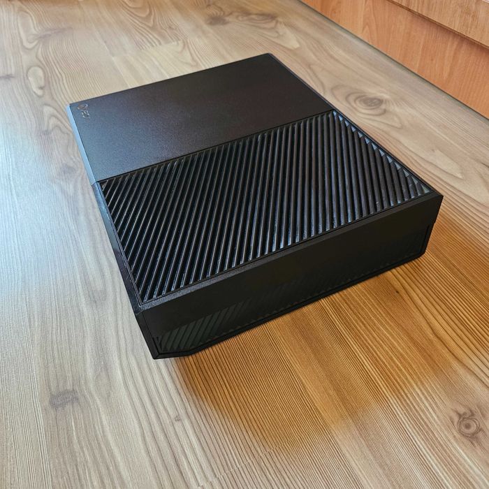 Нов XBOX ONE 1TB + 2 джойстика + 5 топ игри, PS5 PS4 PlayStation 4 5