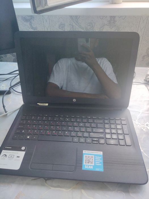 Hp noutbuk sotiladi.