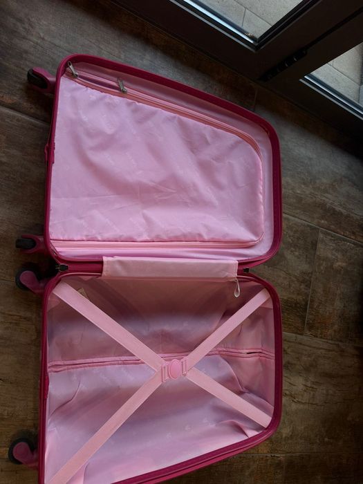 Детски куфар за пътешествия