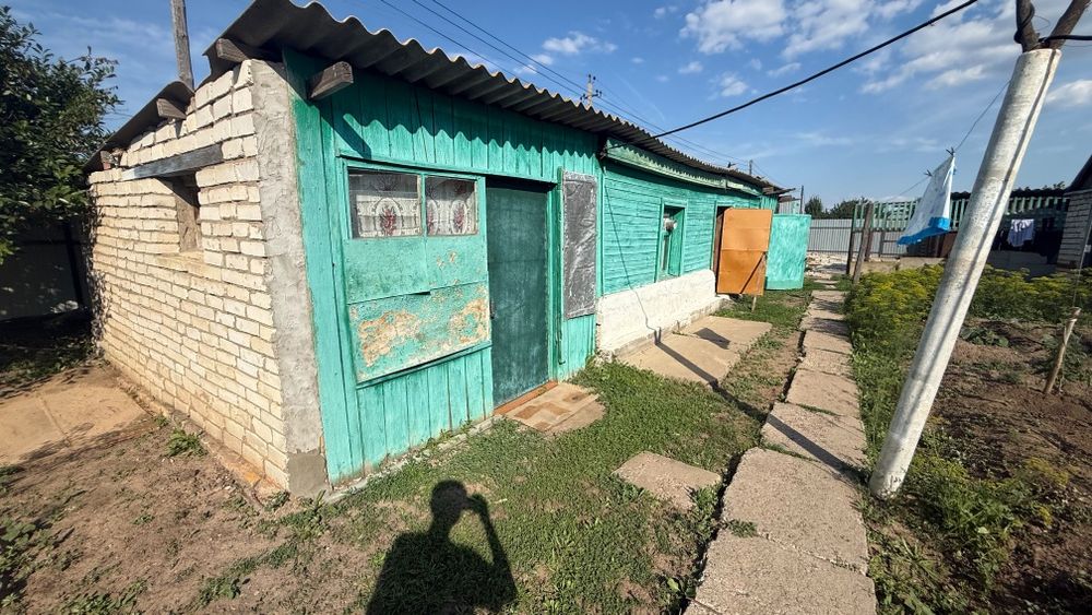 Частный дом в пригороде