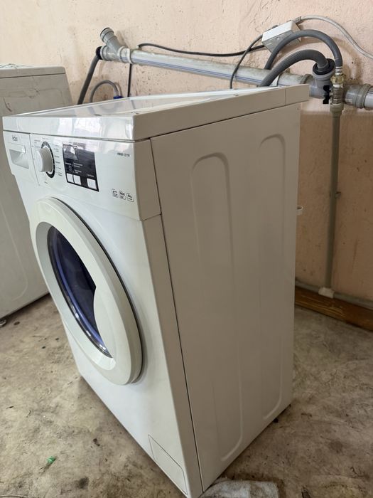 Стииальная машина продам