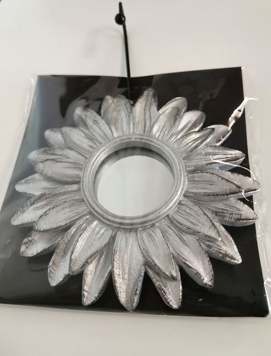 Метална закачалка с огледало