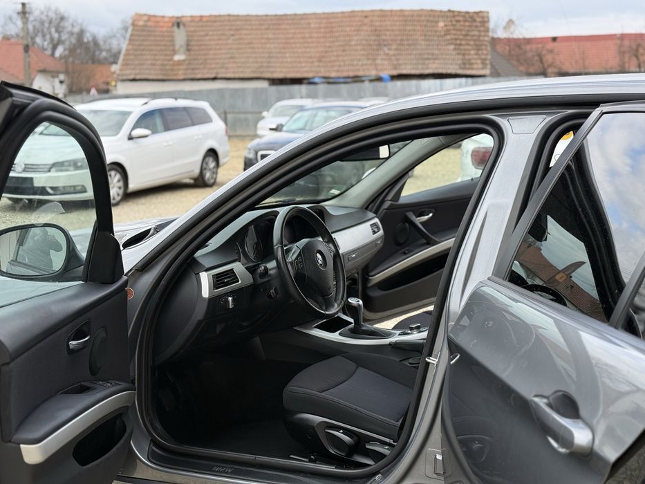 BMW Seria 3 E90 2.0d 143 CP 2010 Euro 5 SE POATE IN RATE