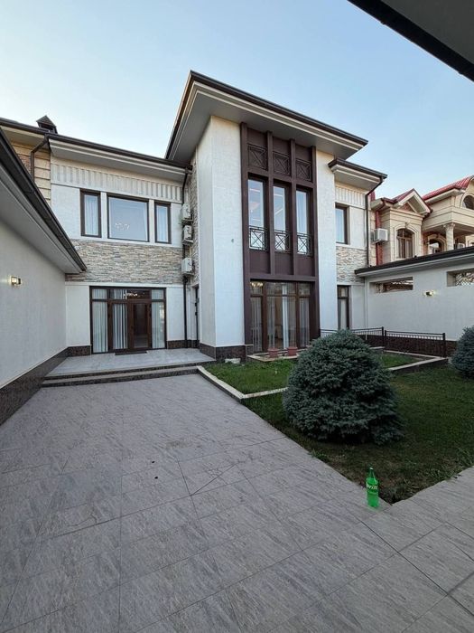 Продаётся евро дом на никитина