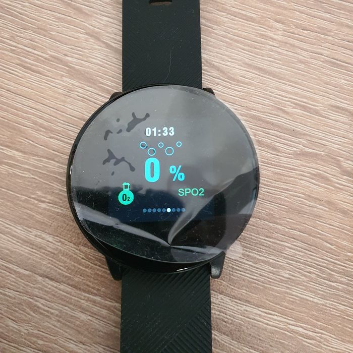 Смарт часовник с мерене на  кислород в кръвта