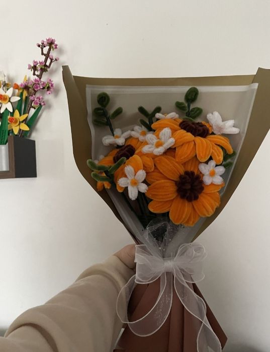 Buchet cu rasarita din sarma plusata