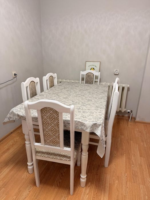 Продам стол со стульями всего 25 тысяч