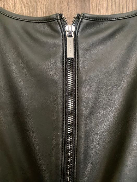 Armani Exchange кожена рокля размер M