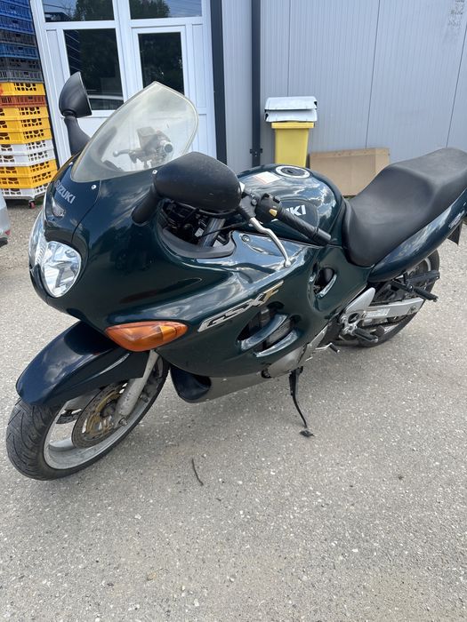 Vand motocicleta suzuki gsr