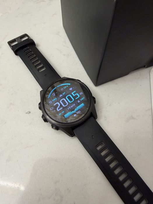 Продам Garmin Fenix 8 ( 43mm)