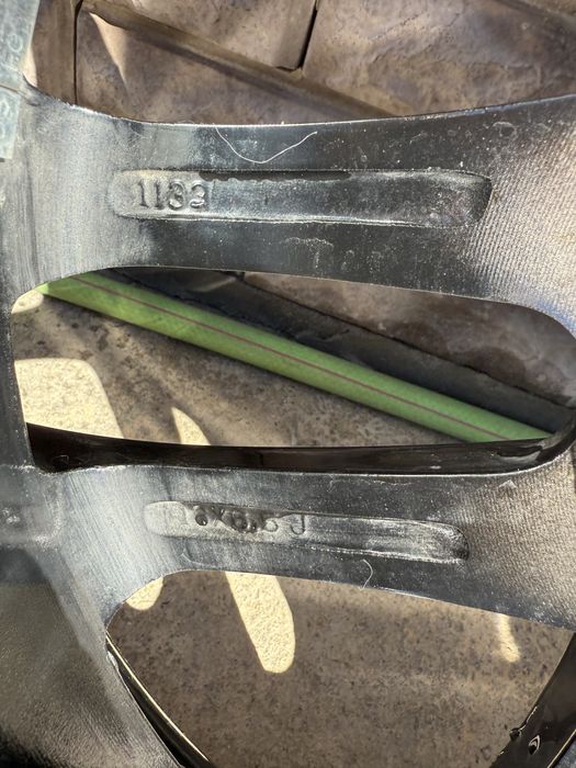 Диски с резиной (рельсы)