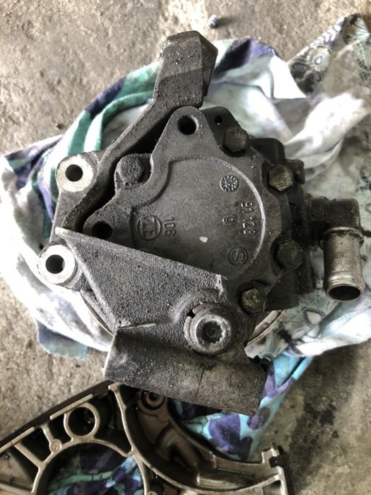 хидравлична помпа Audi 3.2 FSI