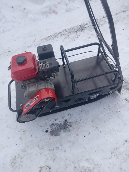 Продам мотобуксировщик.