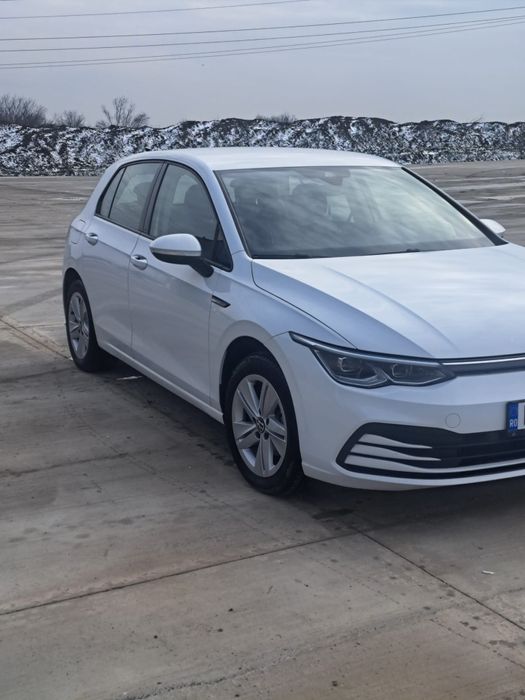 Vând   golf 8 1st edition