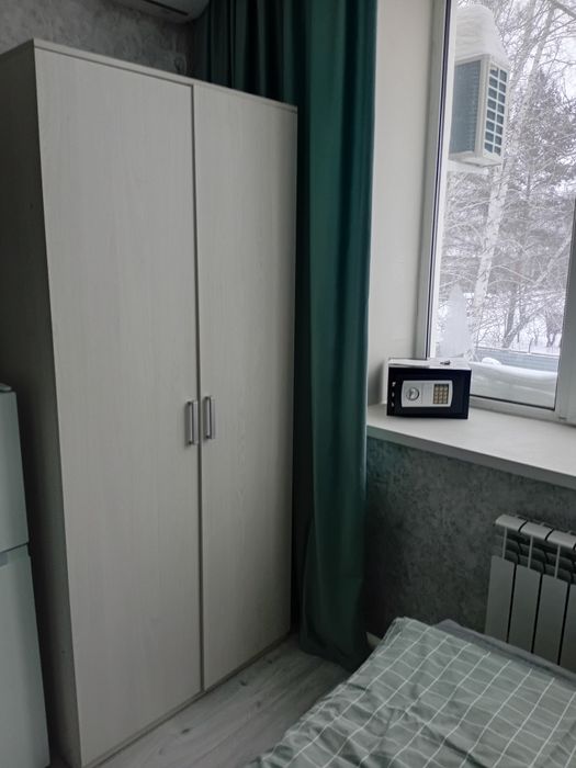 Спальный, шкаф, стол, стул