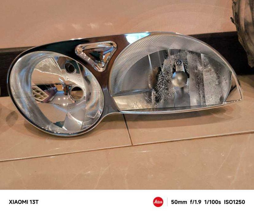 Продавам рефлектори+стъкла за фарове  мерцедес CLK W209 / 2001-2009 г.