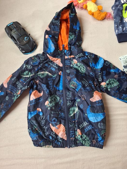 Нови връхни дрехи размер 116 (5-6 години).