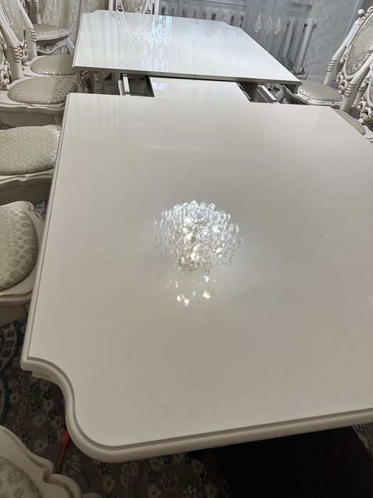 Стол деревянный