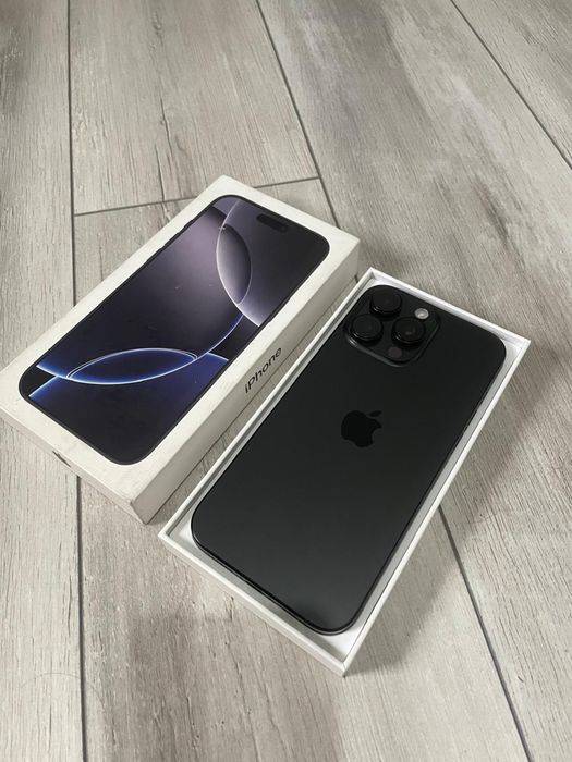 Vând/Schimb iPhone 16 Pro Max Negru.