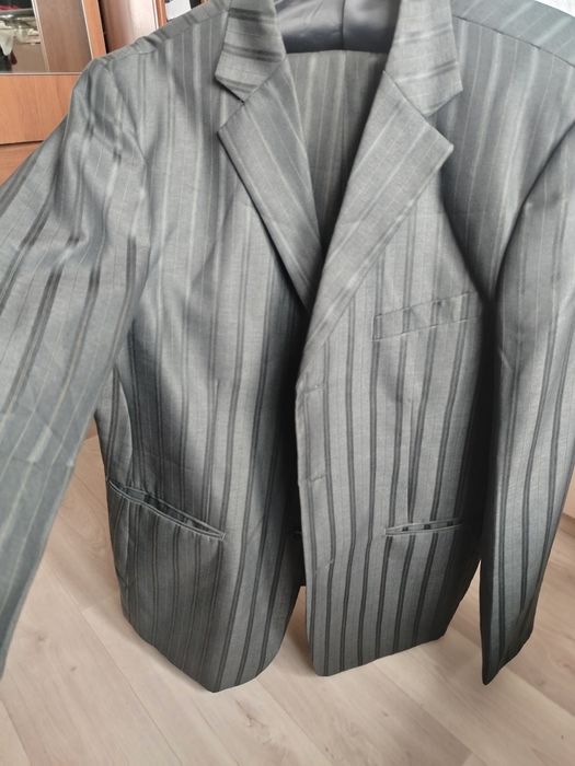 Продам костюм мужской