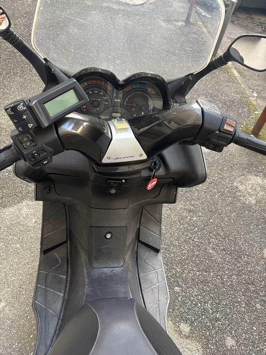 Scuter/Maxiscuter Aprilia Atlantic 250