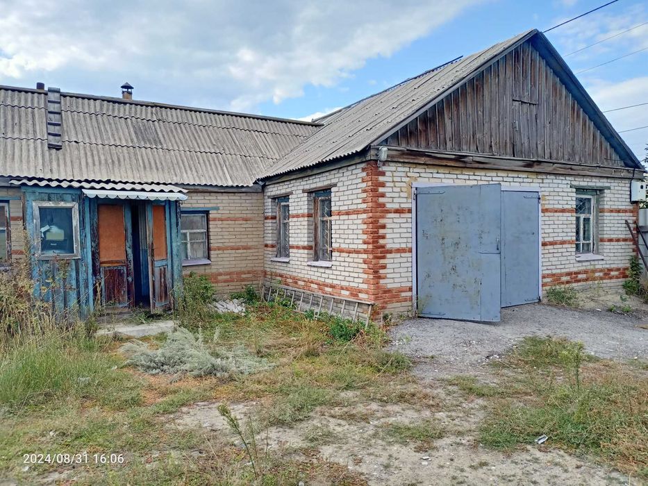 Продам квартиру в двух этажном доме