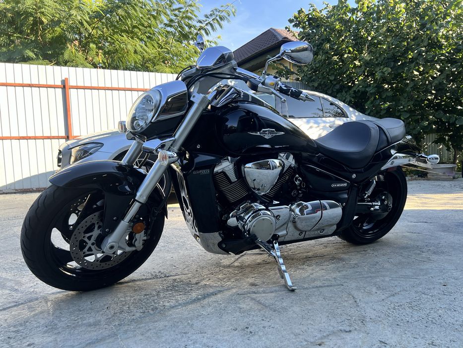 Suzuki intruder m109r