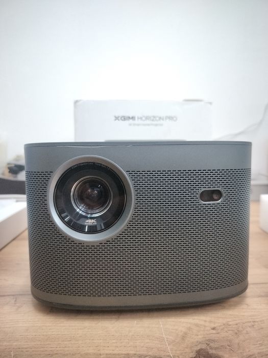 Проектор XGIMI Horizon Pro