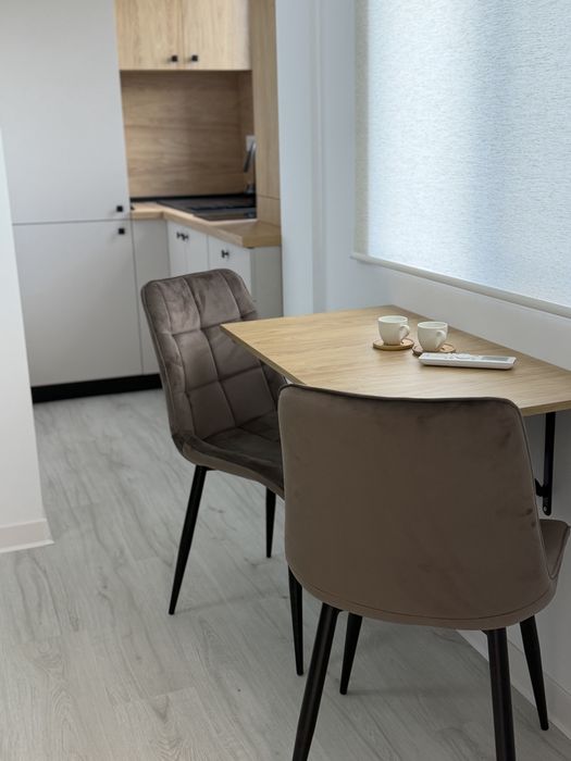 Proprietar inchiriez apartament 2 camere loc de parcare central Otopeni