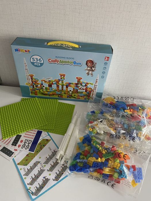 Конструктор Път с топчета - 536 елемента, Космос