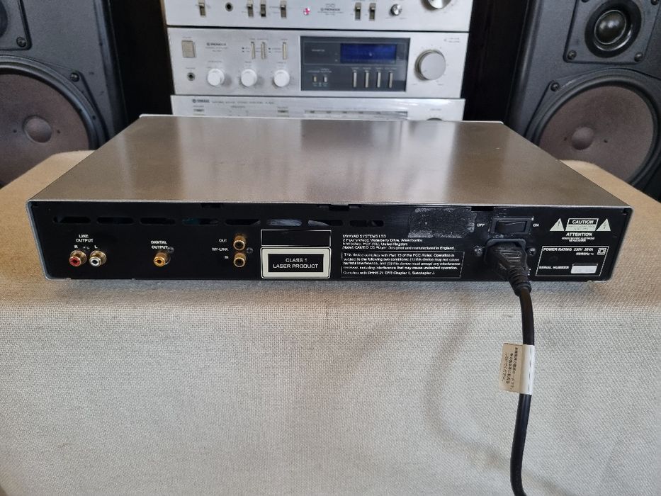 Cd Player. Myryad Cameo. High End. 24 Bit.Perfect functional.Impecabil