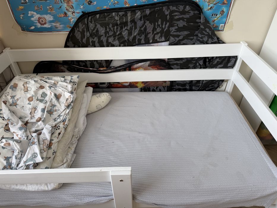 детская кровать 160*80 с матрасом