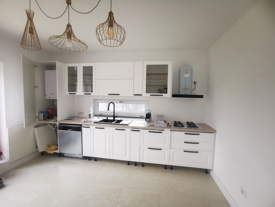 Montaj mobilă,Zugrăveli,parchet laminat orice tip sau producător,