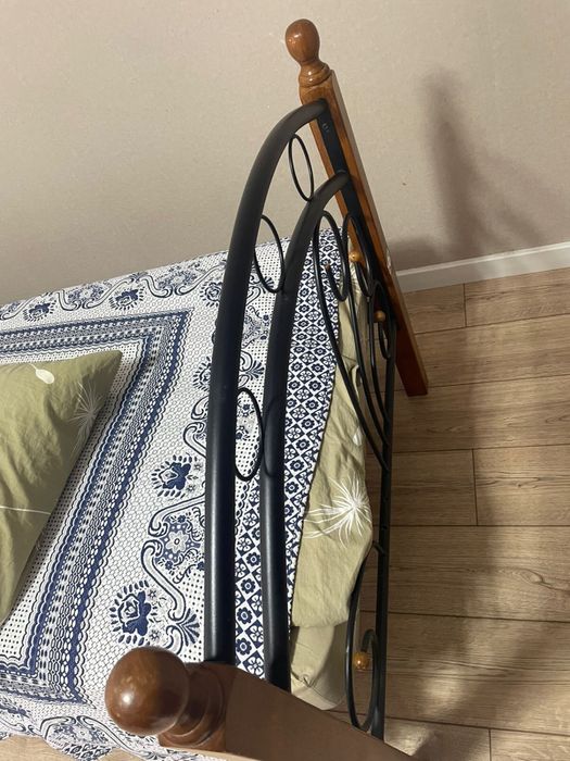 Кровать 1,5спальное