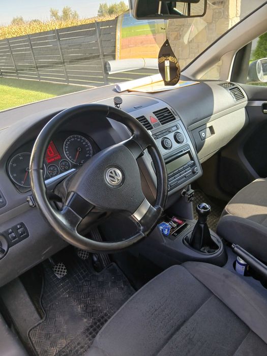 VOLKSWAGEN Touran 2009 — imagine 5