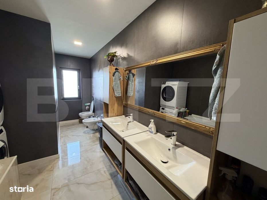 Casa de vanzare in suprafat de 240 mp cu 150 mp teren, Zona Sarmas