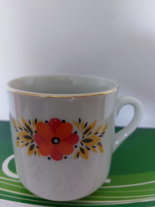Порцеланови и керамични чаши