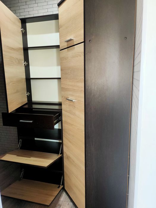 Продам обувницу со шкафом