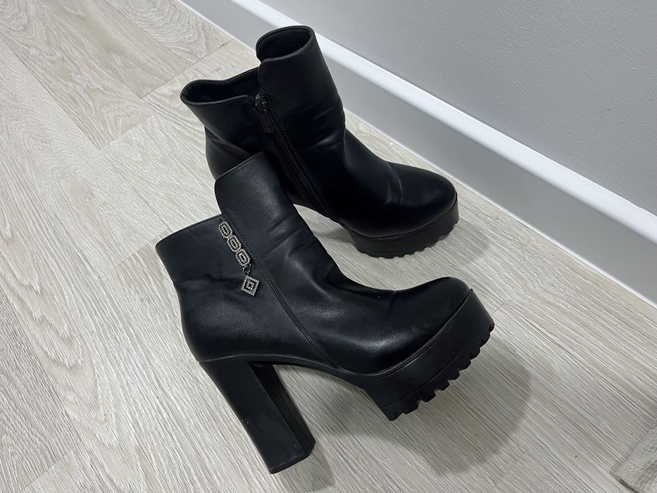 Женская обувь