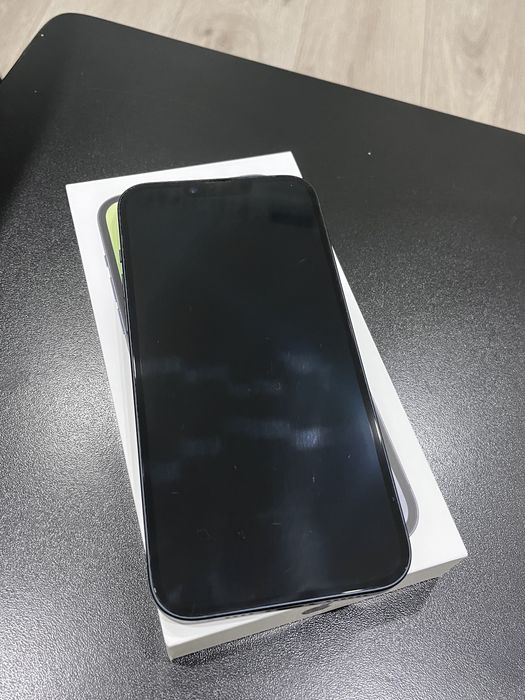 iPhone 14 plus в идеальном состоянии