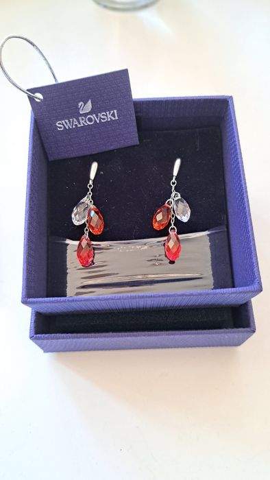 SWAROVSKI Обици нови